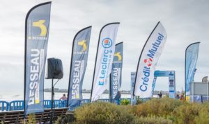 fly banner